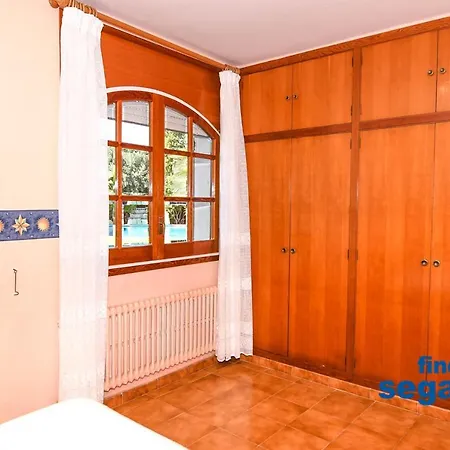 Maite Villa Roda de Bará